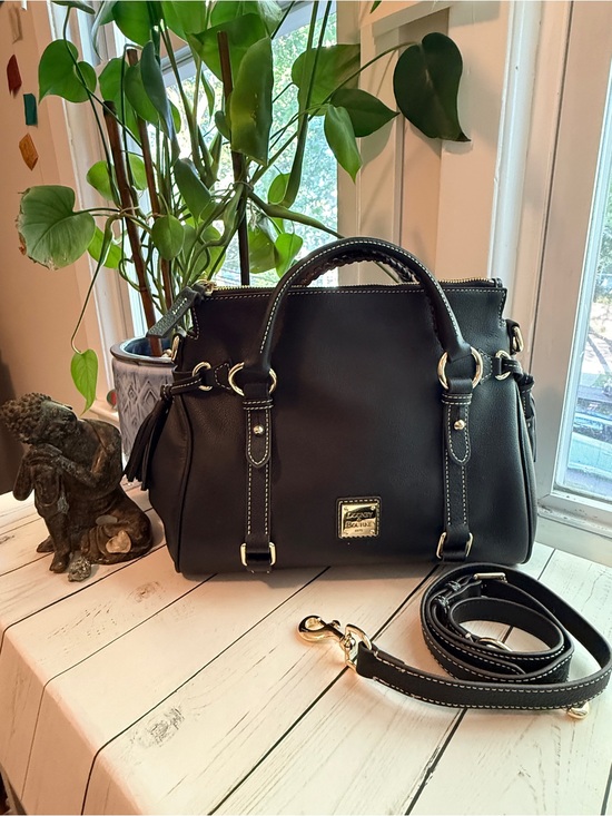 Dooney & Bourke Handbags - Dooney & Bourke | Black Leather Sorrento Satchel 30